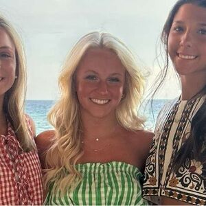 Meet your Posher, Avery